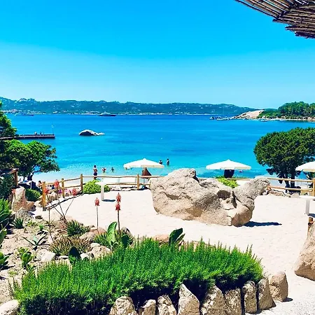 A Pochi Passi Dal Mare - *